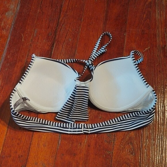 Aerie Bridget Navy and White Halter Neck Bikini Top Sz 36B - Picture 4 of 10